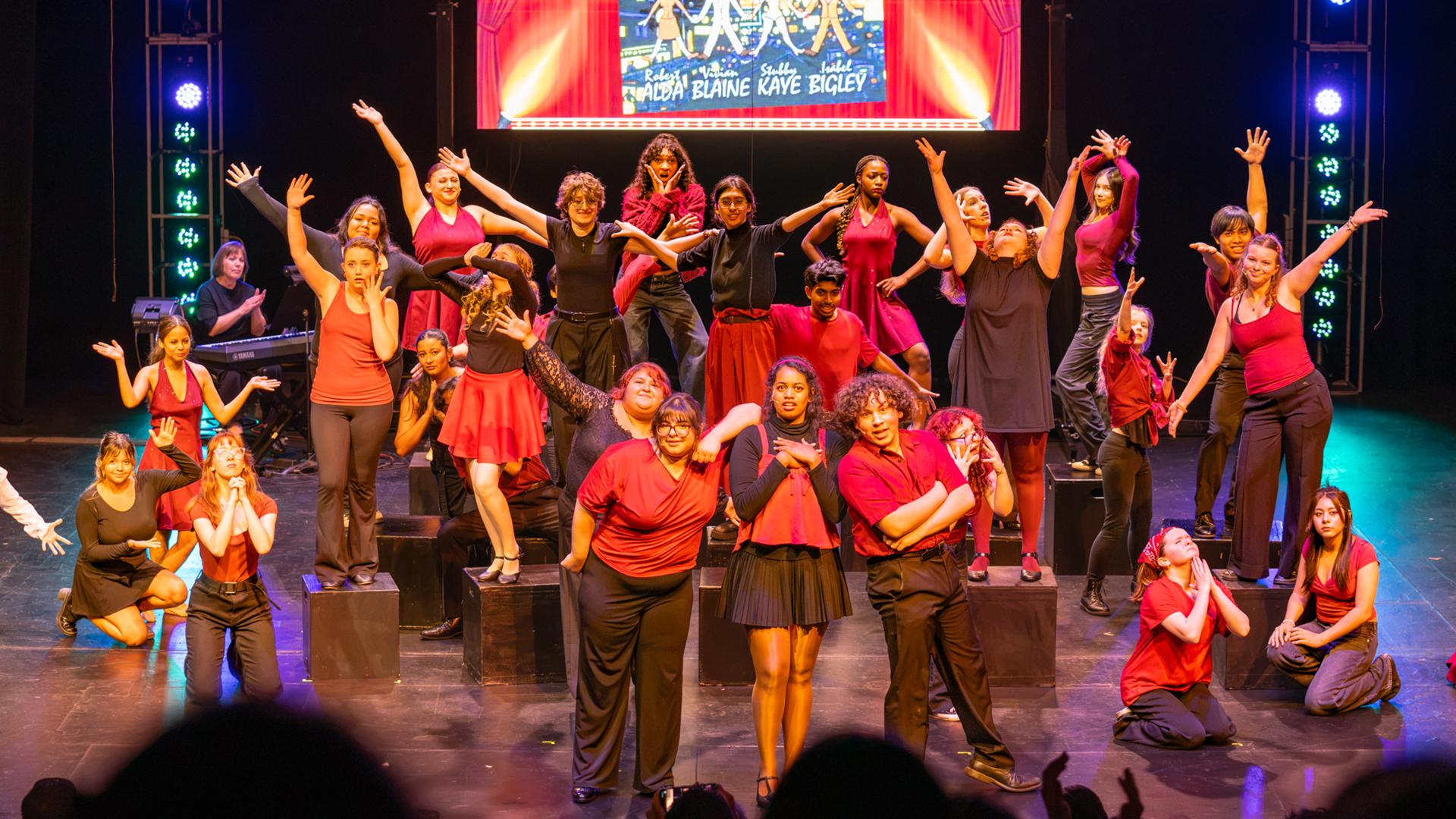 A giant group of students perform at the Summer Arts Showcase. 